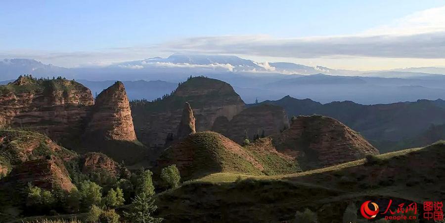 Le magnifique Parc géologique national de Kanbula dans le Qinghai