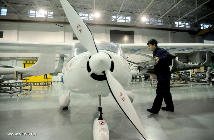 Le premier avion électrique de la Chine approuvé pour la production