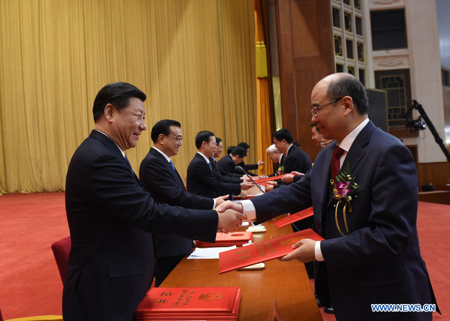 La Chine honore des scientifiques éminents et souligne l'innovation