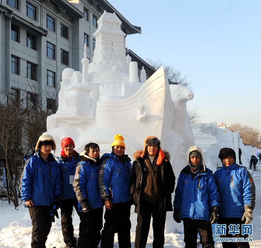 Harbin : les chefs-d'?uvre du Concours international de sculpture sur neige pour étudiants