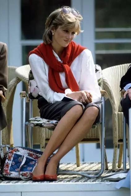 Exposition : la garde-robe de la princesse Diana