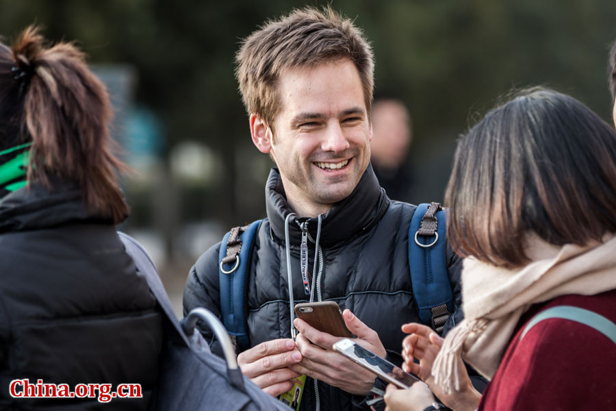 Des journalistes étrangers aux Deux Sessions