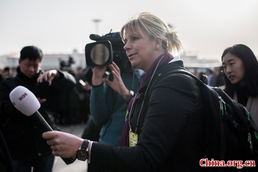 Des journalistes étrangers aux Deux Sessions