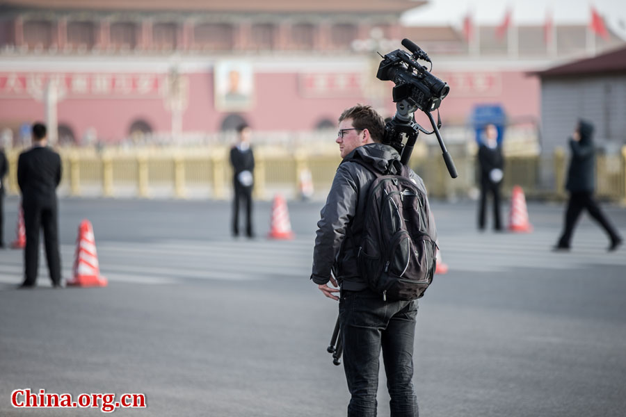 Des journalistes étrangers aux Deux Sessions