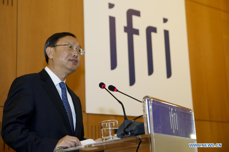 Un conseiller d'Etat chinois avance des propositions pour le développement des relations Chine-UE