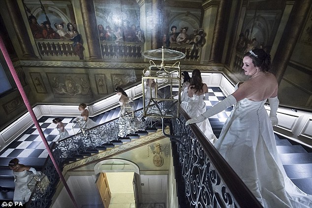 Une riche chinoise invitée au Bal Queen Charlotte