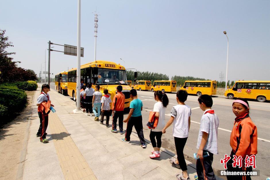 Des bus scolaires high-tech à Tianjin