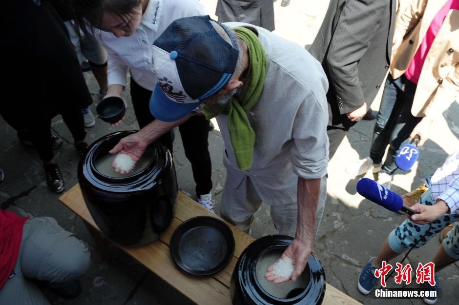 Cuisson du riz : Un ma?tre japonais séduit les Chinois