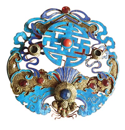 Des plumes de martin-pêcheur dans la joaillerie impériale chinoise