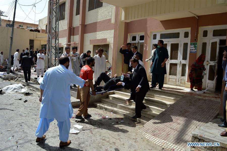 93 morts et 56 blessés dans un attentat à la bombe contre un h?pital du sud-ouest du Pakistan