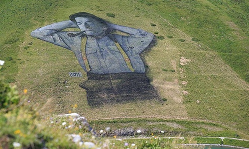 Suisse : la plus grande peinture biodégradable au monde