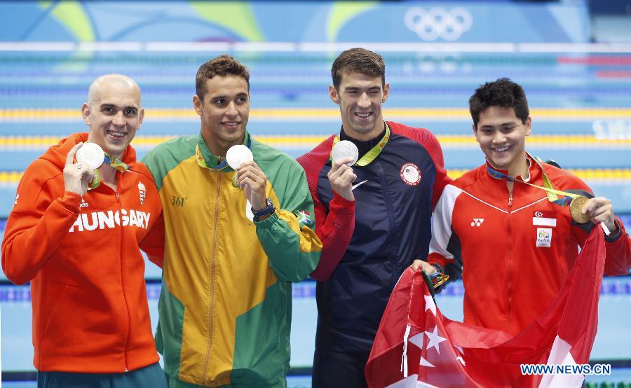 JO 2016 : Schooling surprend Phelps sur 100m papillon