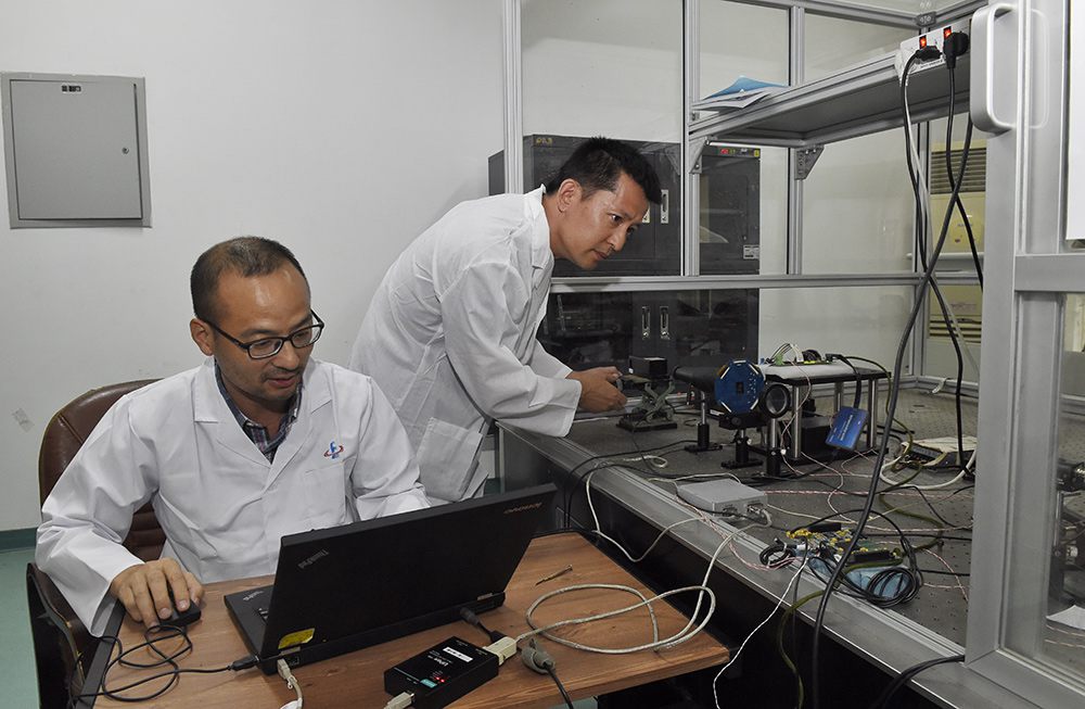 Le satellite quantique et ses téléscopes au sol