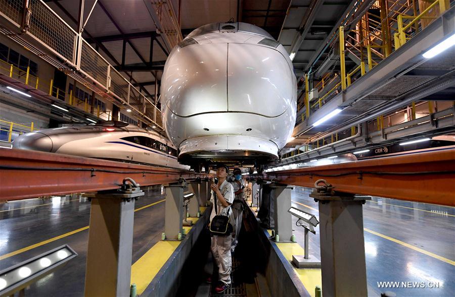 Centre de maintenance de trains à grande vitesse CRH à Zhengzhou