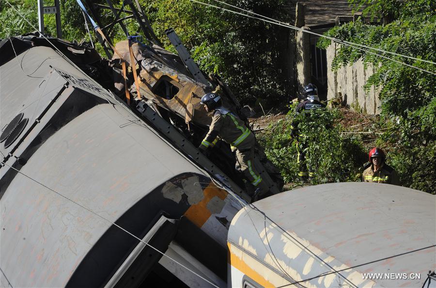 Quatre morts et 47 blessés dans un accident de train dans le nord-ouest de l'Espagne