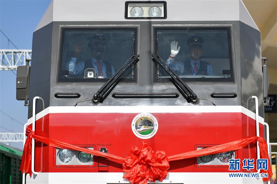 Chine-Afrique : la construction ferroviaire va stimuler l'économie et le transfert de technologie dans l'Est du continent