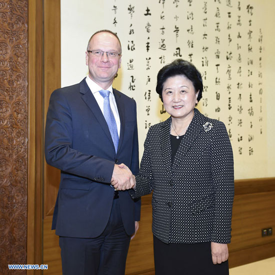 La Chine et l'UE s'engagent à multiplier les échanges entre les peuples