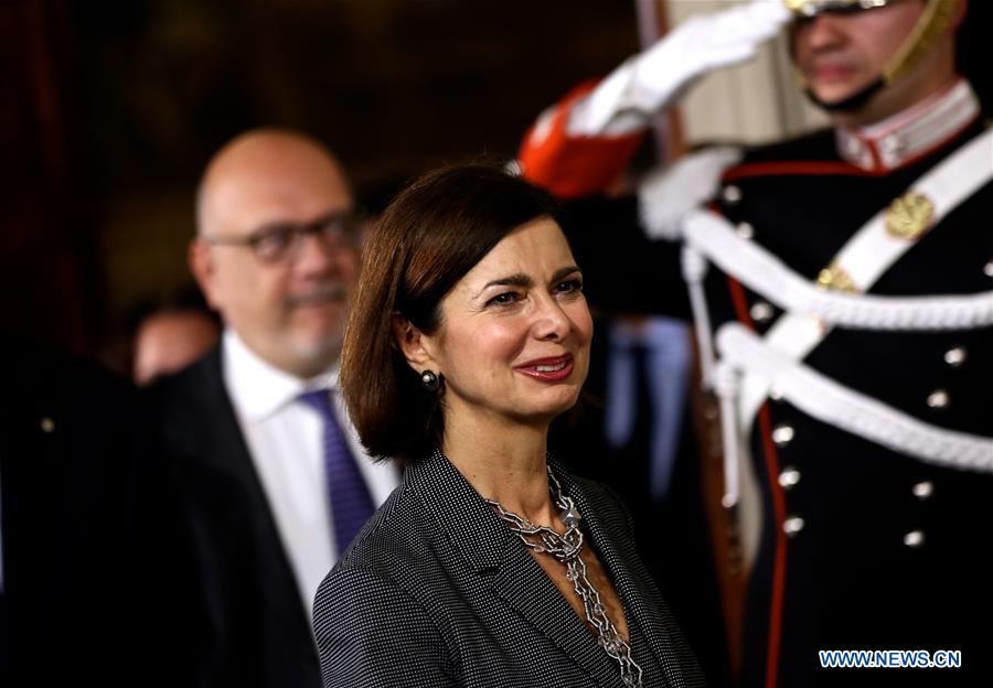 Les dirigeants italiens discutent de la formation d'un gouvernement de transition