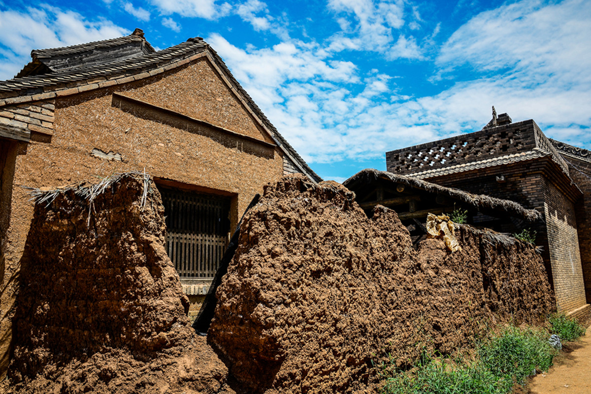Le village de Bailucun, site majeur de la cité du cinéma du Pays du Cerf Blanc
