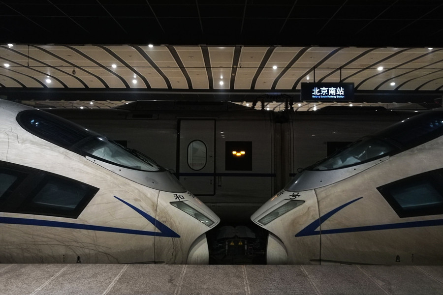 Un lourd smog continue d'étouffer les villes chinoises