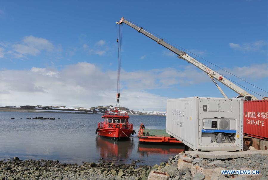 Expédition du brise-glace Xuelong en Antarctique