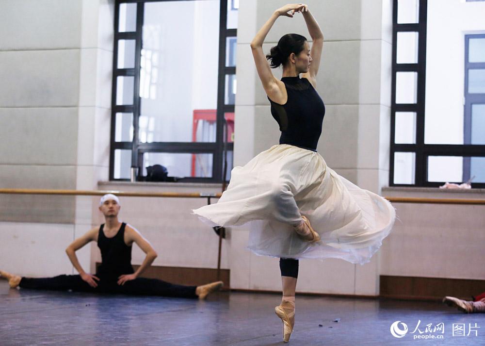 Coup de projecteur sur le Ballet national chinois