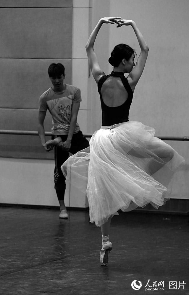 Coup de projecteur sur le Ballet national chinois