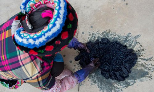 L’ethnie Bai et la tradition de la teinture ? tie-dye ?