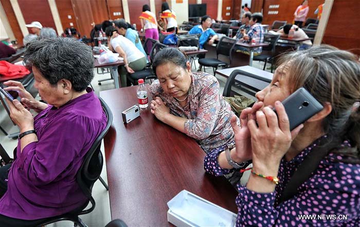 Smartphones?: une formation adaptée pour les malvoyants