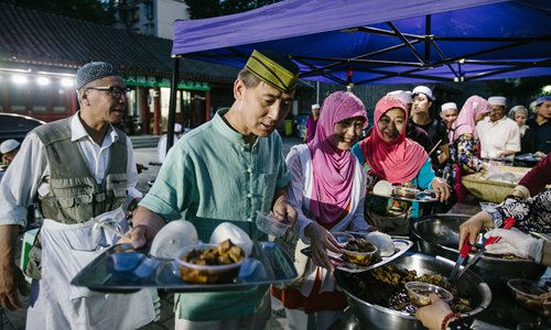 Ramadan : prières des musulmans de Beijing