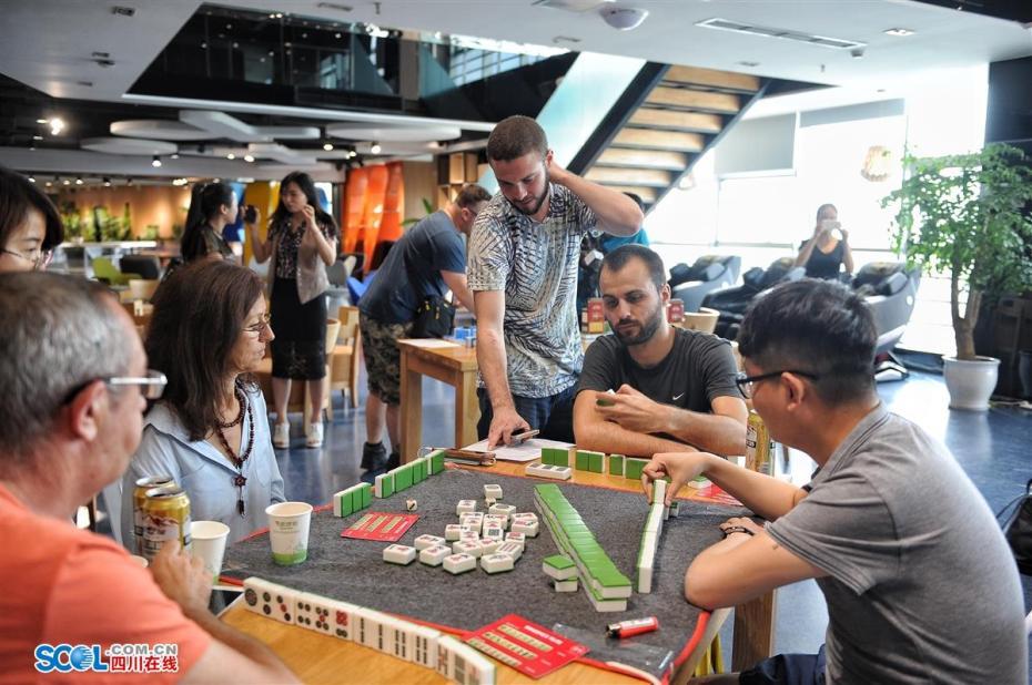 Un séminaire de Mahjong à Chengdu pour les étrangers