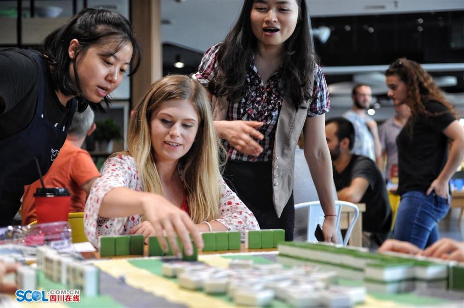 Un séminaire de Mahjong à Chengdu pour les étrangers