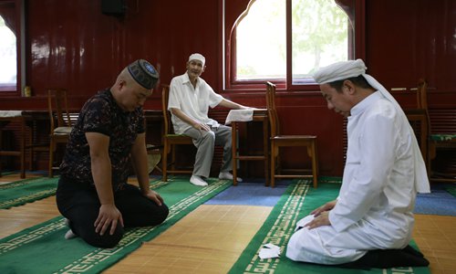 Les musulmans chinois célèbrent la fin du Ramadan