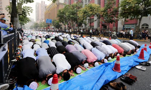 Les musulmans chinois célèbrent la fin du Ramadan
