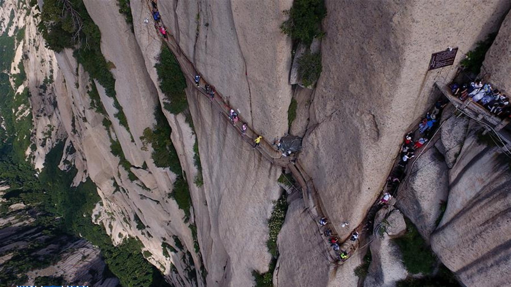 La passerelle céleste du mont Huashan, pour les amateurs de sensations fortes