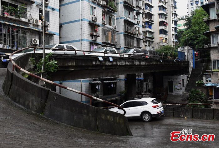 Un parking en colima?on à Chongqing