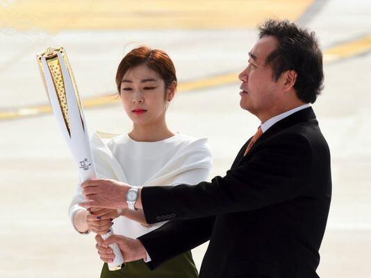 Arrivée de la flamme olympique des JO d'hiver 2018 à Séoul