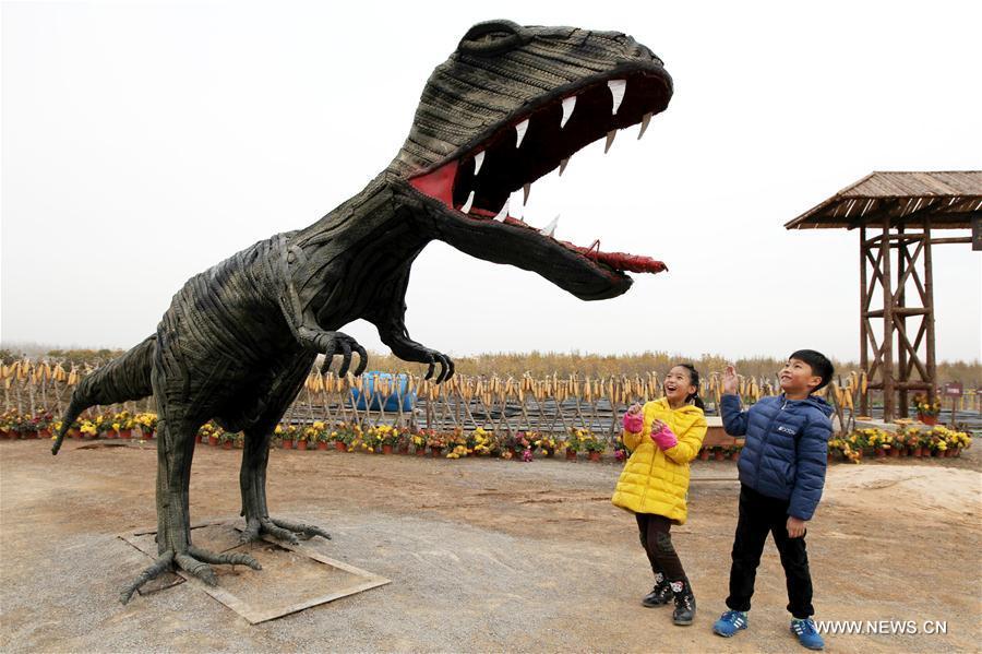 Superbes sculptures de pneus dans le Shandong