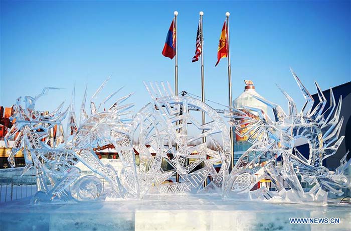 Concours international de sculpture sur glace à Harbin