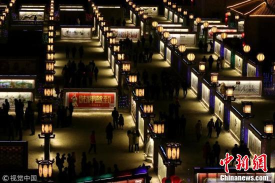 L'incroyable labyrinthe de lanternes d'une vieille ville du nord-ouest de la Chine