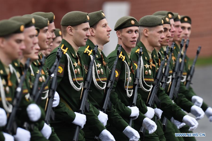 Russie : répétition du défilé commémorant la Journée de la victoire