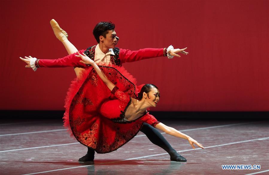 Pas de Grand Prix au 6e Concours international de ballet de Shanghai