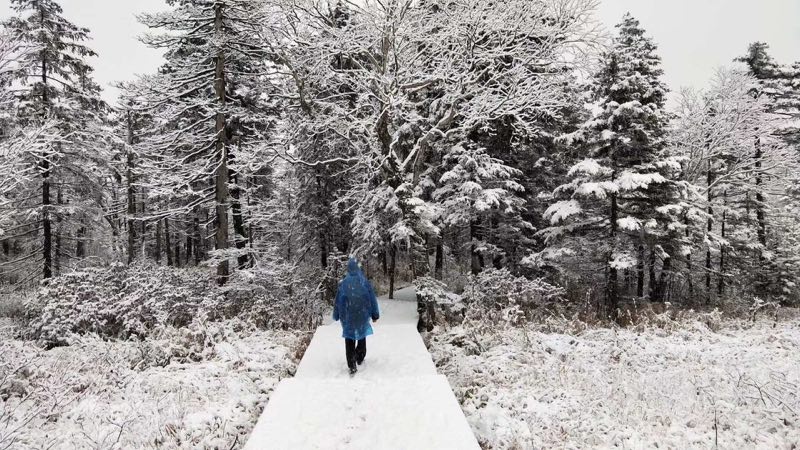 Heilongjiang : premières neiges sur le mont Fenghuang