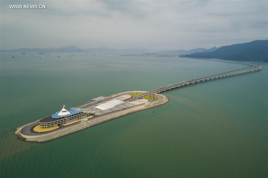 Chine : vue aérienne du pont Hong Kong-Zhuhai-Macao