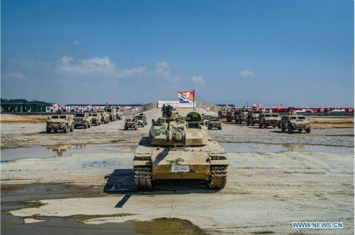 Les équipements militaires terrestres présentés au Salon de l'air de Zhuhai