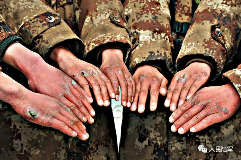 Tibet : les troupes frontalières du plateau bravent le vent et la neige