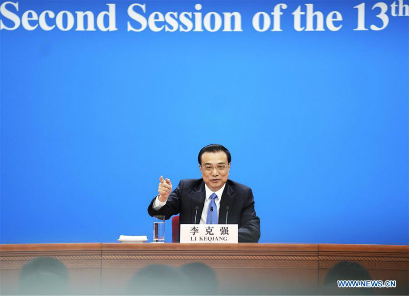 Le Premier ministre chinois rencontre la presse