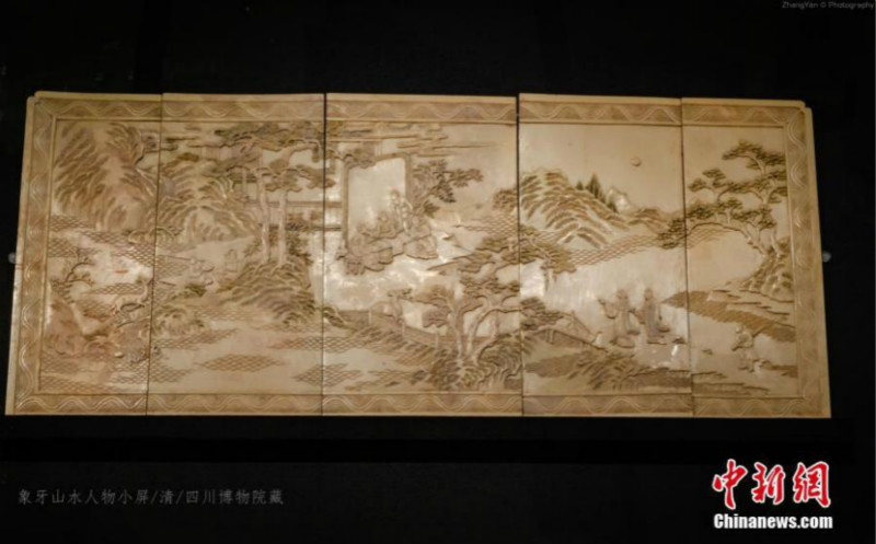 Exposition de 100 sculptures en ivoire dans un musée du Sichuan