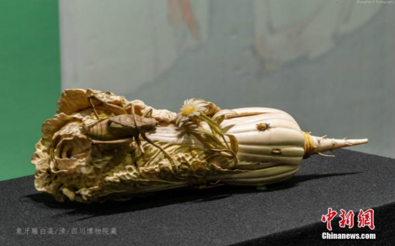 Exposition de 100 sculptures en ivoire dans un musée du Sichuan