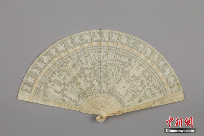 Exposition de 100 sculptures en ivoire dans un musée du Sichuan